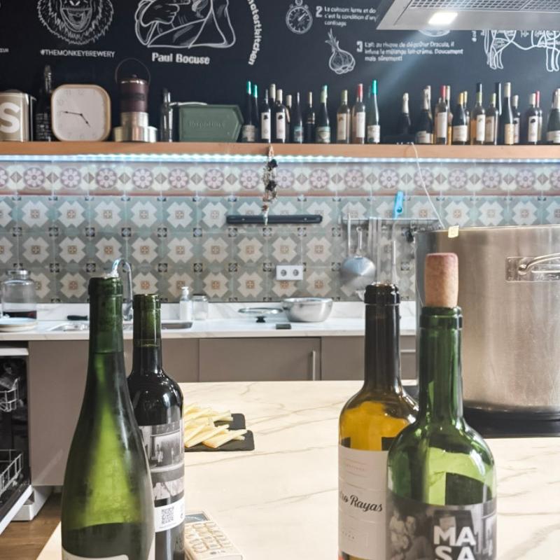 Barcelona Tapas and Wine Tour (2) Barcelona Tapas and Wine Tour